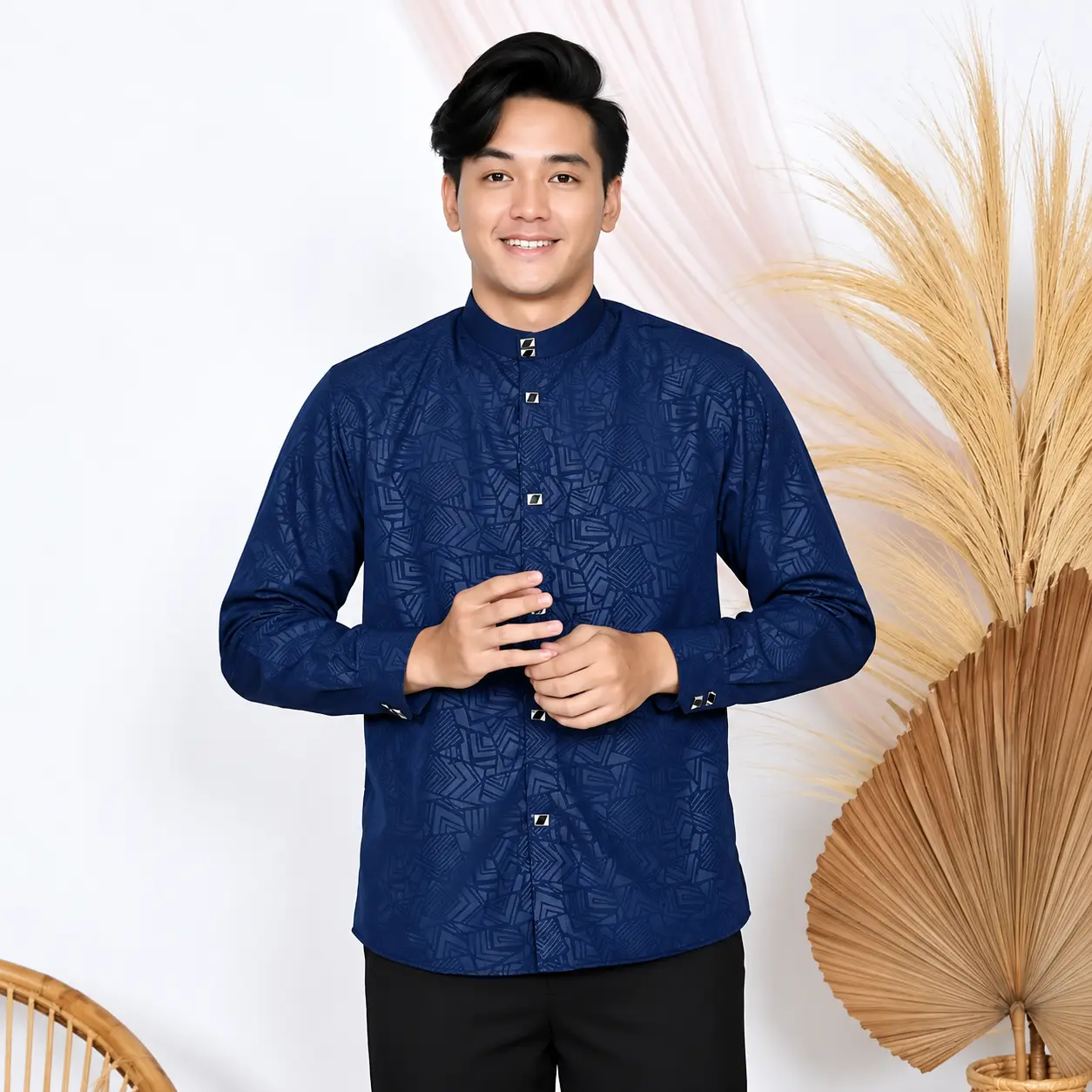 Kemeja Sultan Emboss Biru Navy